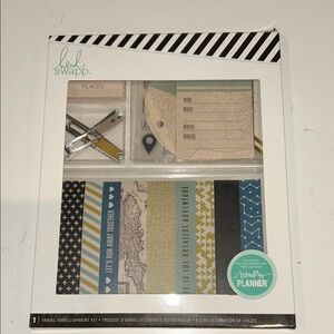 Heidi Swapp memory planner kit : travel theme